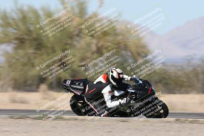 media/Dec-01-2025-Moto Forza (Mon) [[2daa91e15f]]/2-Intermediate Group/Session 3 (Turn 7 Inside Pans)/